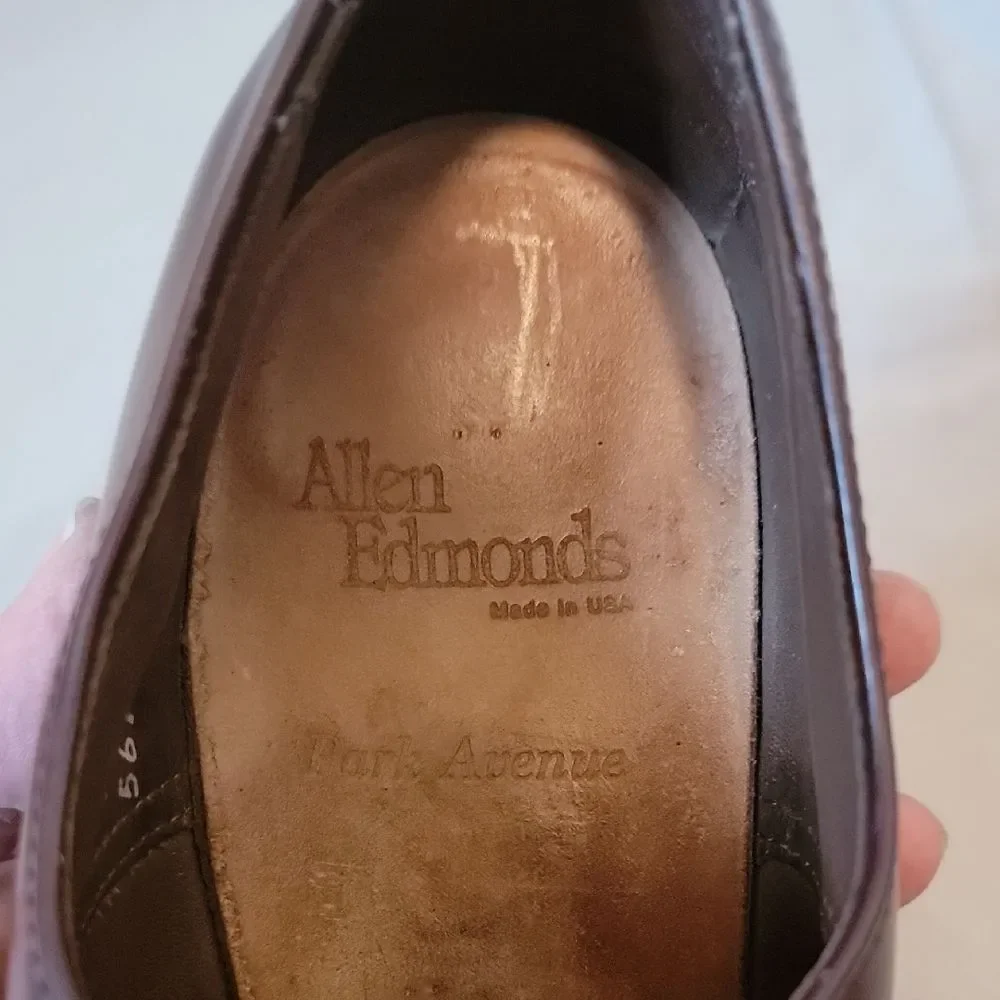 Allen Edmonds Burgub Oxfords Sleek Cap-Toe 11 B Park Avenue